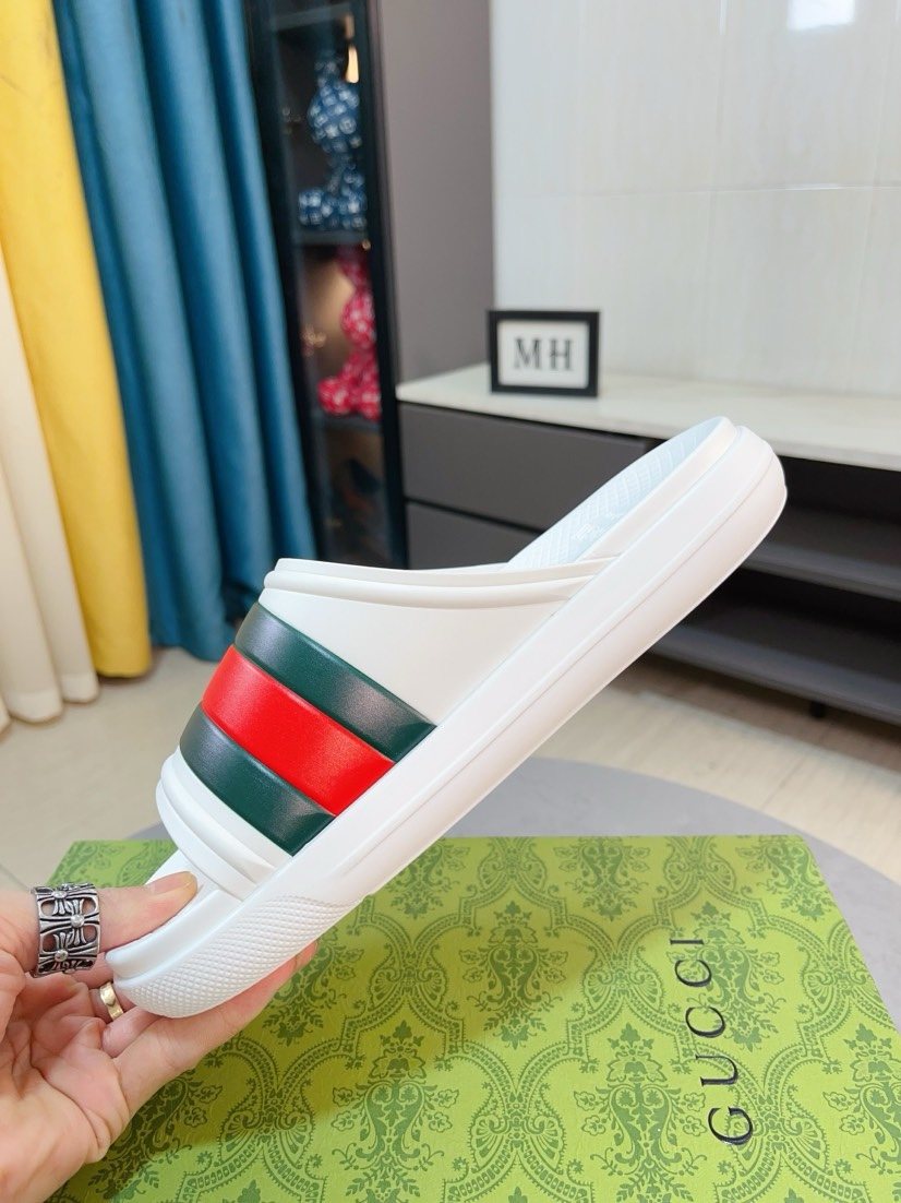 Gucci Striped Slide Sandals — side