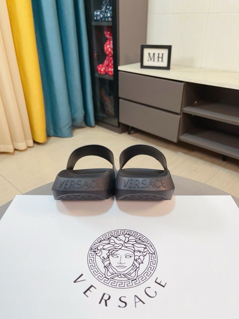 微商相册测试鞋子-Versace Striped Slide Sandals — back